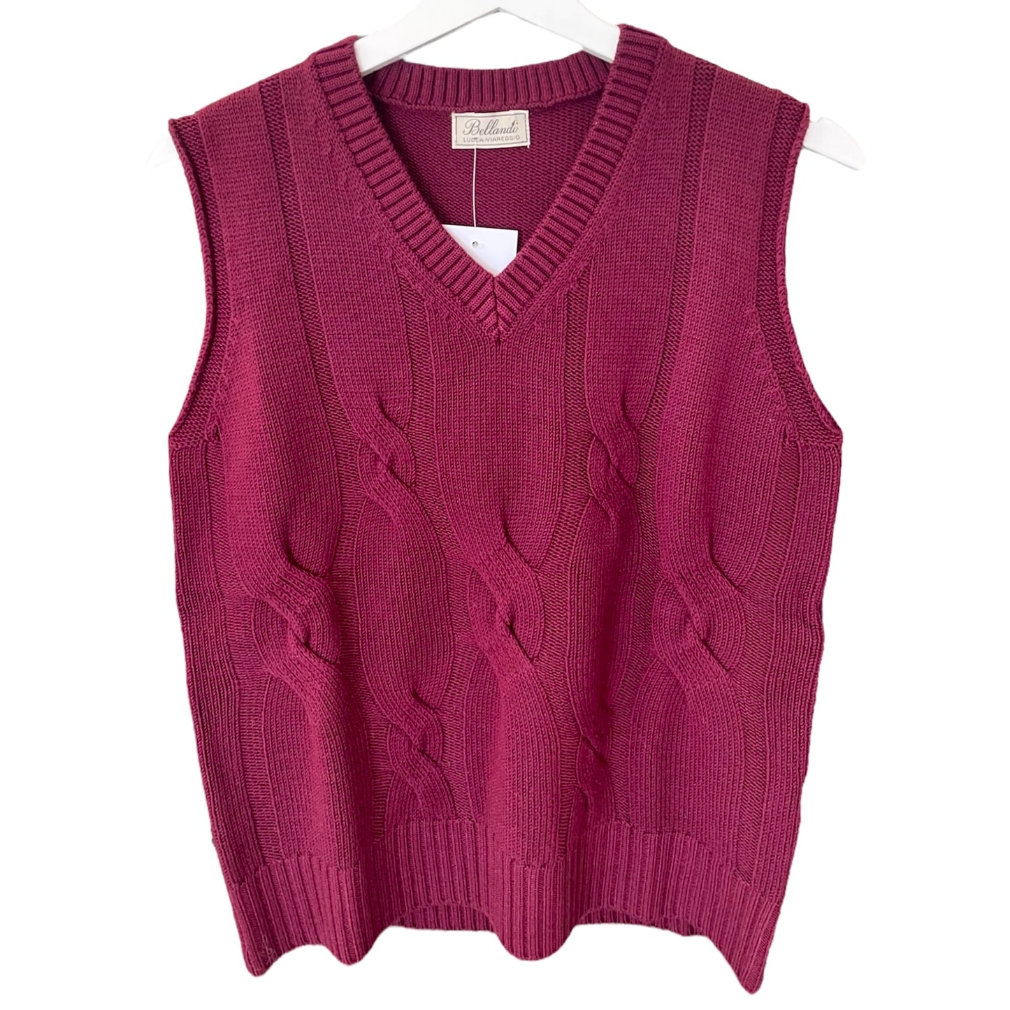 Gilet fatto a maglia senza maniche da donna, 100% lana, Made in Italy. Realizzato con tessuti di alta qualità, Scopri eleganza e qualità di questo prodotto nella storica maglieria di lusso Bellandi dal 1952, negozio fisico a Viareggio.